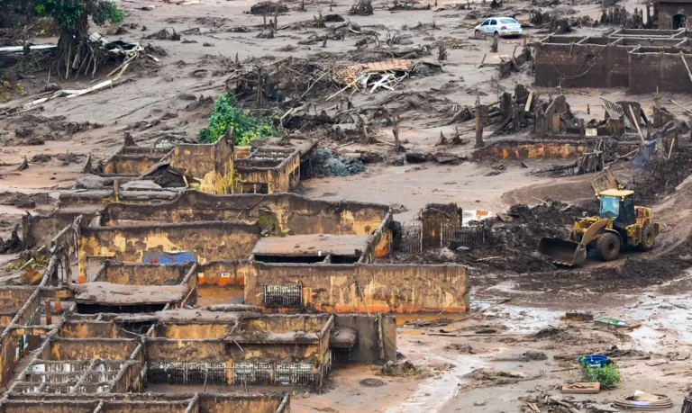 Caso Inglês Mariana: clientes devem atualizar termos de seus contratos em processo contra BHP na justiça