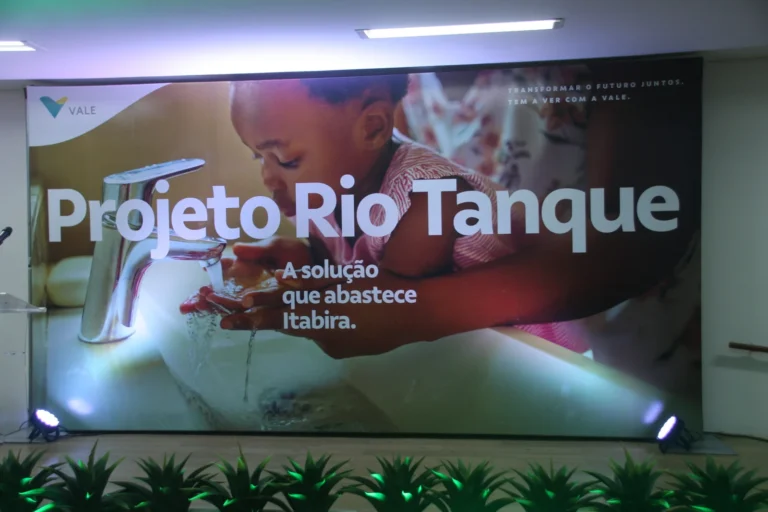 André Viana enfatizou que o projeto do Rio Tanque, que visa recuperar e preservar o sistema hídrico da região, é mais do que um benefício ambiental; é um ato de responsabilidade social da Vale com a comunidade itabirana.