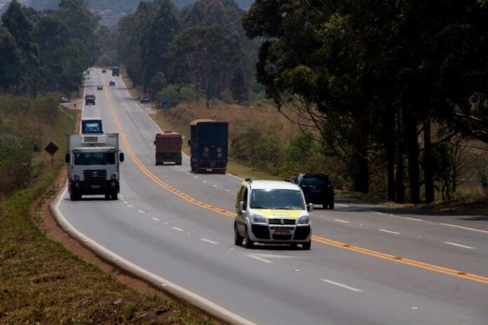 br-040 Essas intervenções fazem parte do cronograma de obras do primeiro ano da concessão da BR-040, iniciado em agosto de 2024, com previsão de conclusão em agosto de 2025
