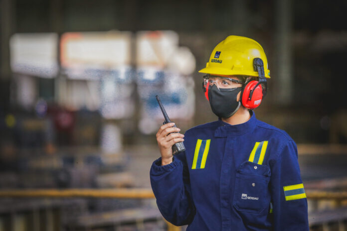 Decisão da Gerdau ocorre diante do aumento das importações de aço e da ausência de novas medidas de defesa comercial pelo governo federal.