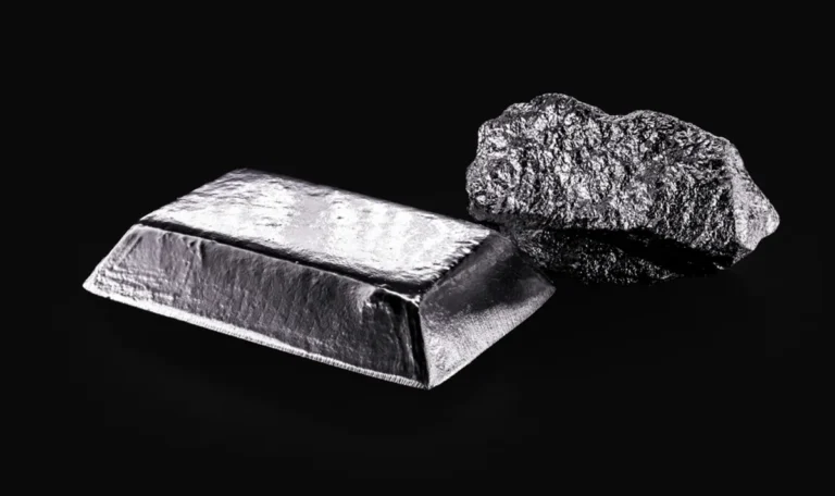 Vamos entender o que torna um metal tão exclusivos e por que ele atinge preços tão elevados, acima do ouro