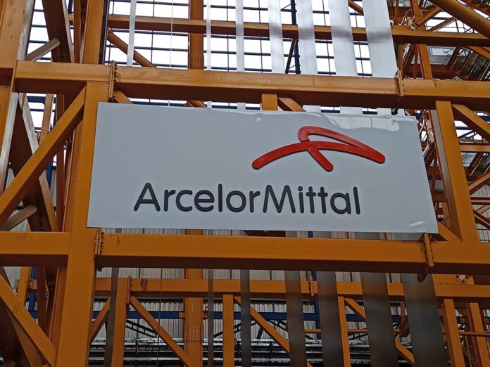 A ArcelorMittal também é uma das patrocinadoras do evento, reforçando seu compromisso com o setor industrial e com a transformação tecnológica e sustentável no Brasil.