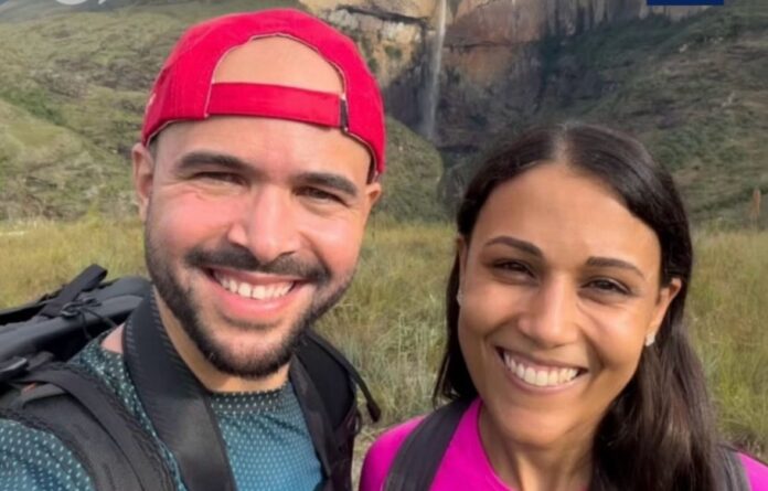 No dia da tragédia, o casal integrava um grupo de amigos que contava com um guia local. Por volta das 15h, uma intensa chuva que caiu repentinamente provocou uma súbita elevação das águas do rio, resultando em uma cabeçada d’água que arrastou Thássia e Leone pela correnteza.