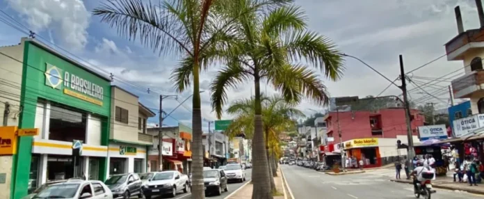 Na Sexta-Feira da Paixão, todas as lojas em Itabira permanecerão fechadas. No entanto, os comerciantes terão a oportunidade de abrir suas portas no Sábado de Aleluia (19), com funcionamento autorizado das 9h às 13h.