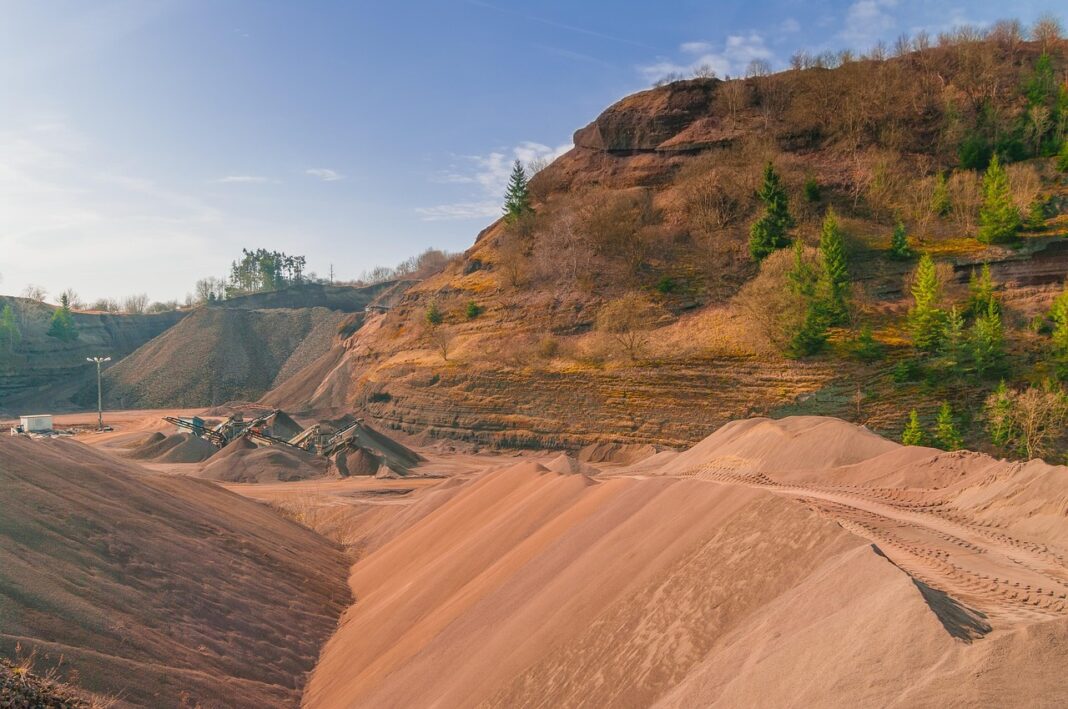 Parceria entre Anglo American e Quintessa visa atrair investimentos e acelerar empreendimentos locais com foco em transformação social
