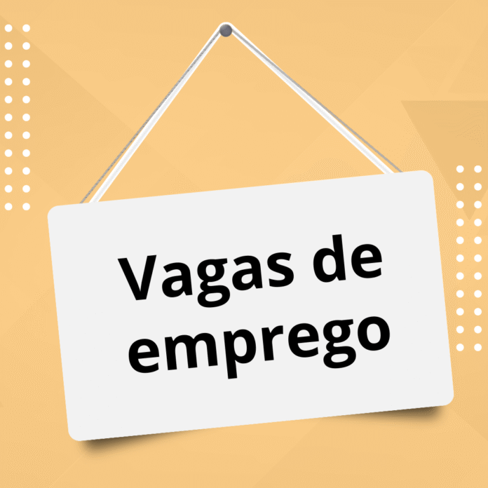 Post Para Instagram Vagas de Emprego Geométrico Amarelo Os processos seletivos para as vagas nas grandes multinacionais fazem parte de iniciativas que combinam diversidade, capacitação e geração de renda em municípios estratégicos para a mineração no estado