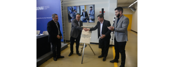 Batizado de LabFabITR, o laboratório é operado pela FIEMG (Federação das Indústrias do Estado de Minas Gerais) e se conecta à rede de pesquisa aplicada do SENAI em áreas como química, metalurgia e meio ambiente