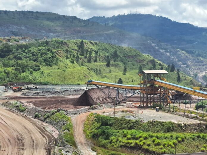 vale-itabira Com a proposta de continuar operando até 2041, a Vale segue defendendo que a mineração é fundamental para a economia de Itabira, gerando empregos e arrecadação para o município
