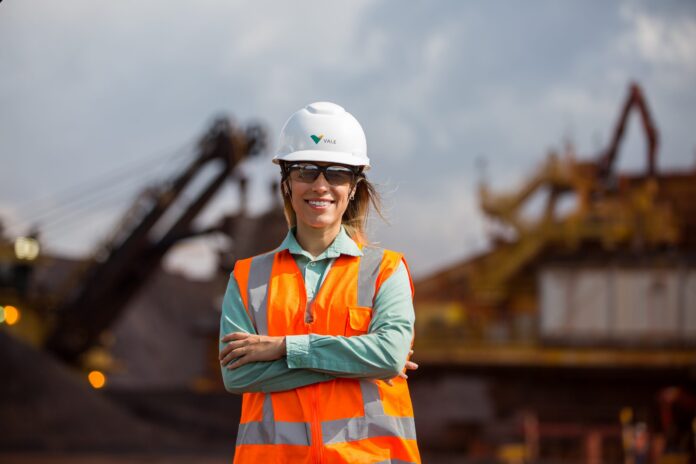 vale-vagas As oportunidades da Vale abrangem áreas estratégicas como engenharia, tecnologia da informação, manutenção, segurança do trabalho e operação, com destaque para a atuação industrial e técnica