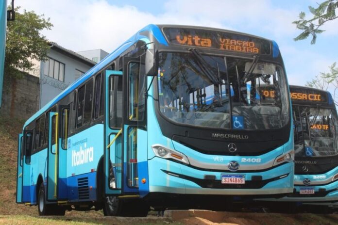 Desde 2022, a administração municipal subsidia o serviço de ônibus, o que permitiu manter a passagem reduzida por quase dois anos, mesmo diante de sucessivos aumentos no custo do sistema