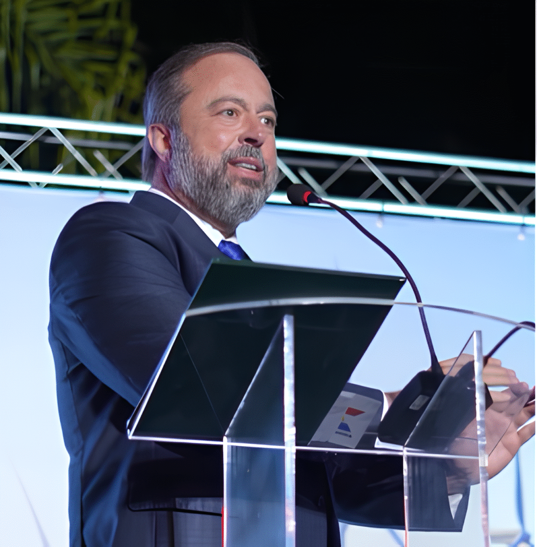 O evento com a presença do Ministro Alexandre Silveira reuniu mais de 200 representantes dos setores público e privado, promovendo o diálogo em torno de uma mineração mais moderna, responsável e estratégica para o país