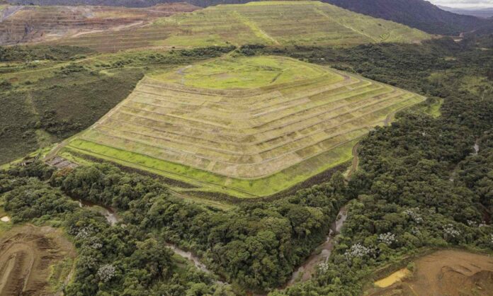 barragem Xingu A descaracterização da barragem Xingu integra o Programa de Descaracterização da Vale, voltado à substituição de estruturas de barragens por soluções mais seguras e sustentáveis
