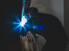 Neste cenário, a FIEMG reforça a necessidade de bom senso e diálogo entre as partes envolvidas, para garantir um comércio bilateral justo e sustentável, capaz de assegurar o futuro da indústria brasileira diante de um ambiente económico global cada vez mais volátil