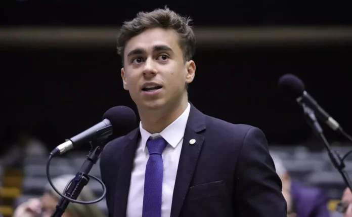 Nikolas, que ganhou projeção nacional nas eleições de 2022 com votação expressiva, tem ampliado sua base de apoio em diversas cidades de Minas Gerais, incluindo o Vale do Aço
