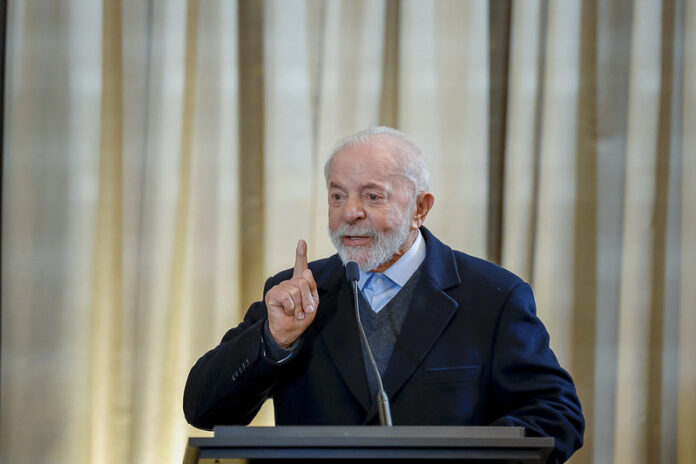 lula-minerais-estrategicos Este episódio se dá em meio à crescente pressão dos Estados Unidos para garantir o fornecimento global de minerais estratégicos, uma pauta que foi intensificada durante a presidência de Donald Trump