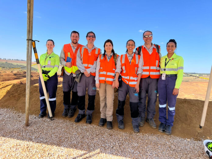 Esses minerais críticos, de grande relevância para o futuro das tecnologias sustentáveis, estão no foco das investigações, que buscam mapear e avaliar o potencial desses depósitos na região, promovendo a segurança e sustentabilidade no setor mineral