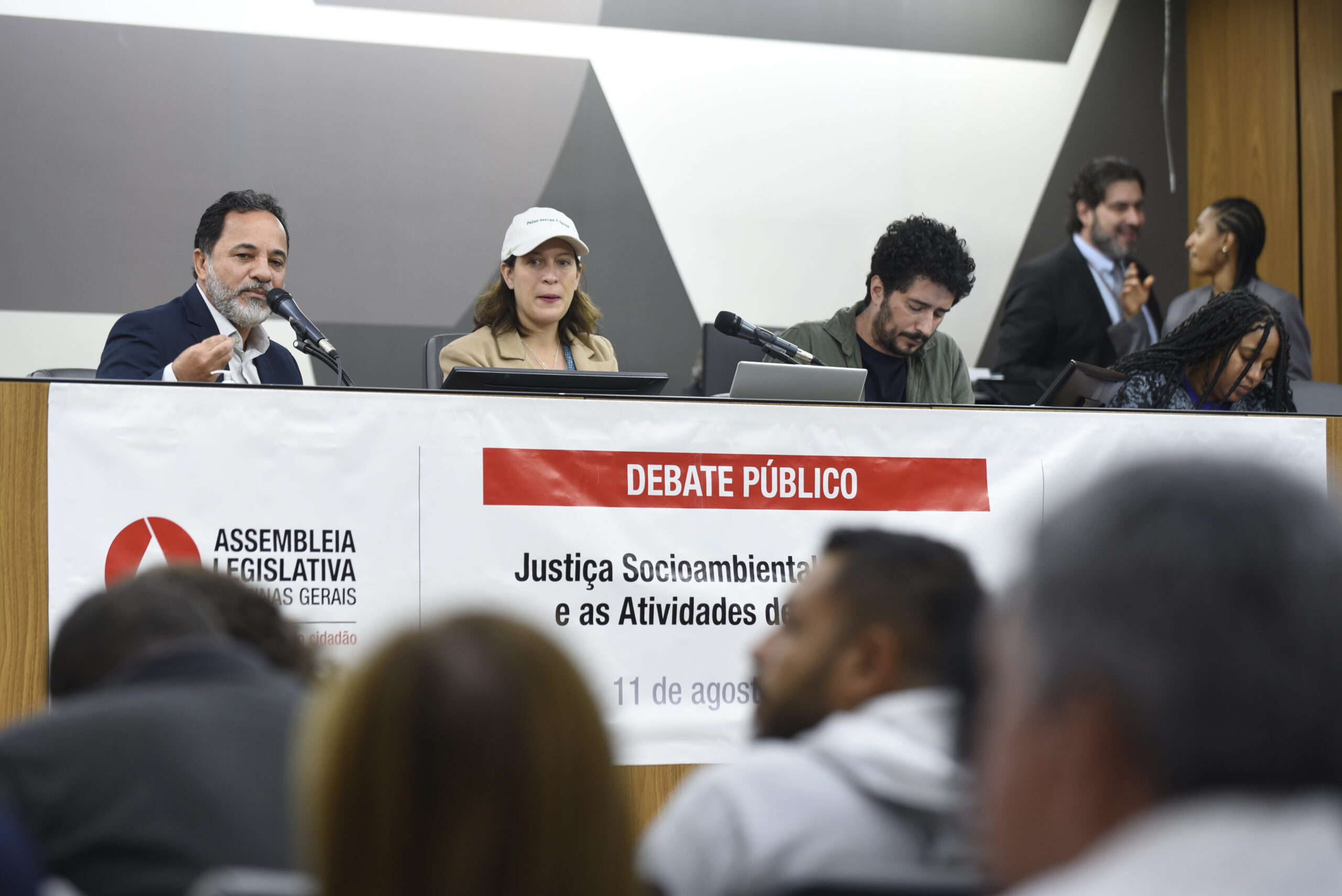 O prefeito Marco Antônio Lage expôs a realidade difícil de Itabira, um município com mais de 80 anos de atividade mineradora e ainda com um Índice de Desenvolvimento Humano (IDH) abaixo da média estadual