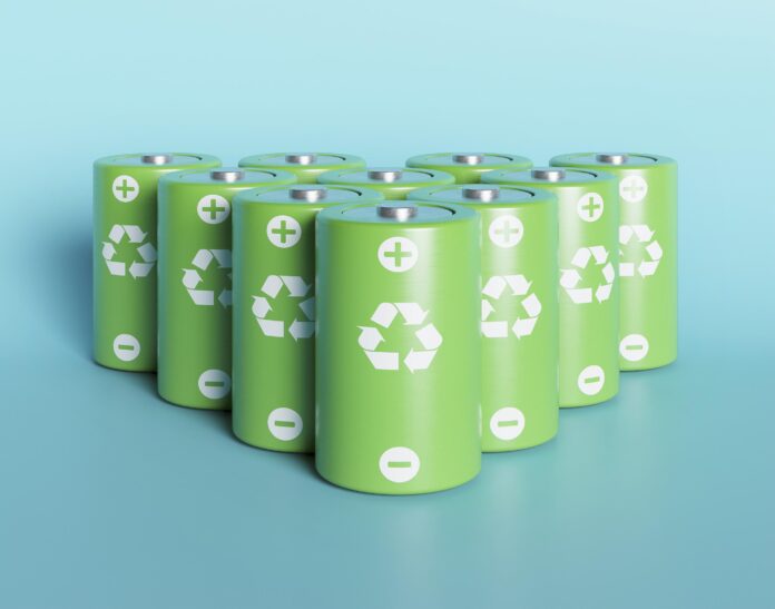 Essa descoberta é um marco para o setor de mineração, que se vê cada vez mais pressionado a atender à demanda internacional por lítio, especialmente com o aumento da transição para energias renováveis e a popularização de carros elétricos