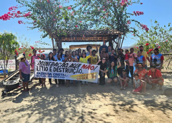 bdf-20250730-202438-622730-750x536 A corrida pelo lítio no Vale do Jequitinhonha, essencial para a produção de baterias de veículos elétricos, tem sido alvo de críticas de ambientalistas e comunidades tradicionais, que veem no modelo de exploração uma ameaça às suas terras e modos de vida