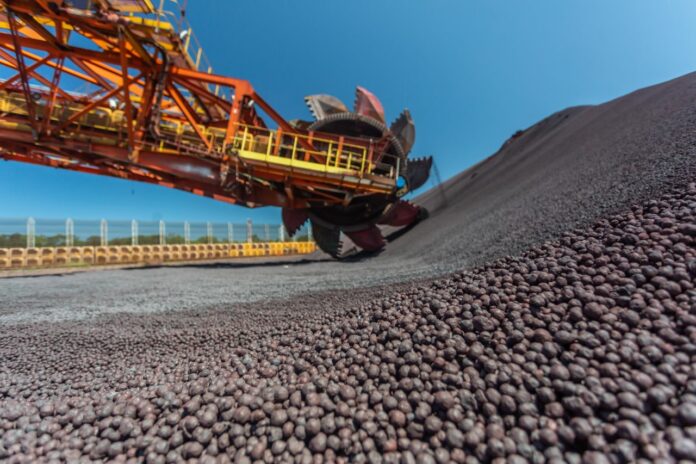 IMG_2203 Pelotas de minério de ferro no pátio da Samarco, em Mariana, símbolo da nova fase operacional da mineradora, com filtragem a seco e investimentos bilionários