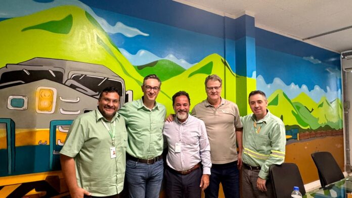 Reuniao-Marco-e-Gustavo-Pimenta-2 Considerado um divisor de águas para o desenvolvimento da cidade, o Itabira Sustentável é formado por 61 iniciativas organizadas em 15 eixos estratégicos