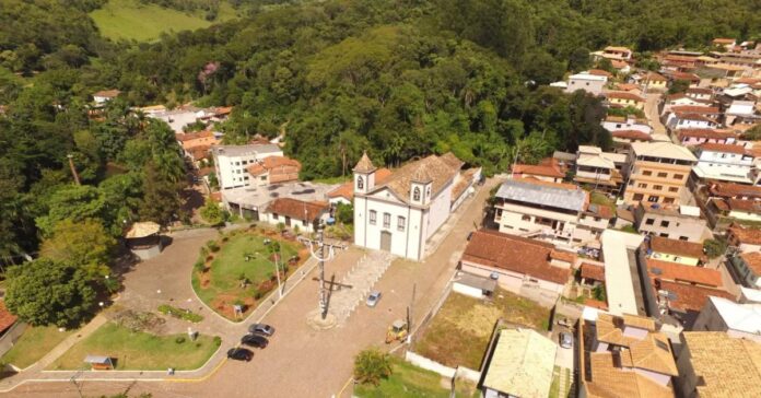 São Gonçalo do Rio Abaixo Pesquisa revela as cidades mineradoras com os melhores e piores índices de qualidade de vida no Brasil, destacando São Gonçalo do Rio Abaixo (MG) e outros municípios de Minas Gerais como exemplos positivos