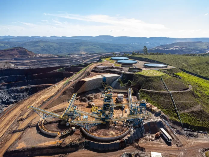CADE aprova arrendamento de jazida da Vale para a Cedro Mineração em Mariana, MG, permitindo a expansão das operações da empresa. Saiba mais sobre o impacto da decisão para o setor e a região