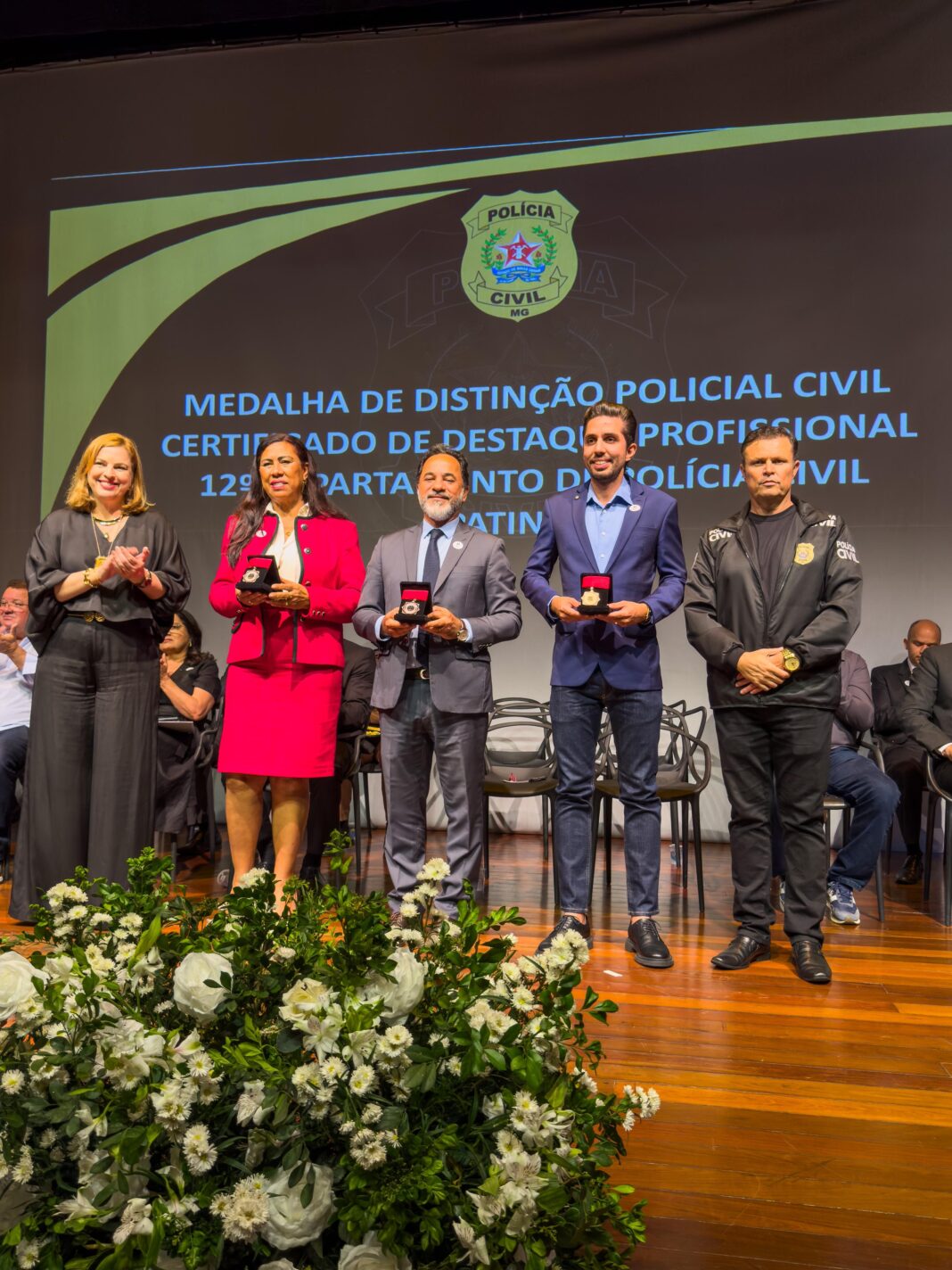 Ao receber a homenagem, Marco Antonio Lage ressaltou o orgulho de dividir o reconhecimento com a população de Itabira e reforçou seu compromisso com a segurança pública regional