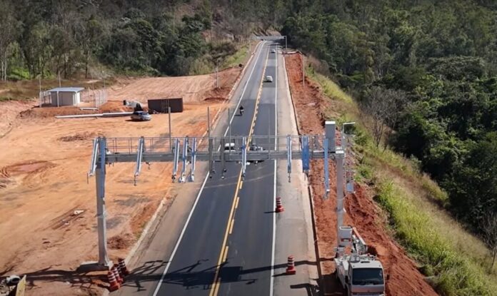pedágio_br-381 A partir desta segunda-feira (15), começa a cobrança de pedágio nos trechos de Caeté e João Monlevade da BR-381. Saiba os valores, como pagar e as regras para quem não tem TAG eletrônica