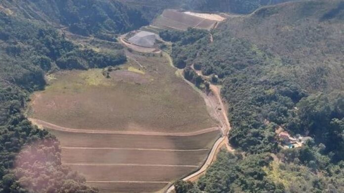 IMG_3896 Com o bloqueio de quase R$ 6 bilhões no orçamento, a Agência Nacional de Mineração reduziu fiscalizações e suspendeu vistorias em barragens, ampliando o risco sobre a segurança do setor mineral no país.