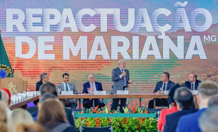 Lula criticou o ex-presidente da Vale, Eduardo Bartolomeo, durante posse de conselho, acusando-o de atrasar o acordo de reparação do desastre de Mariana e disse que hoje a conversa com a mineradora funciona de outra forma com a gestão de Gustavo Pimenta