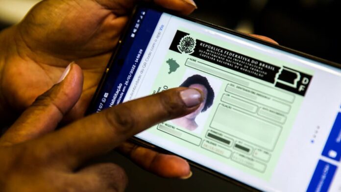 O governo brasileiro pretende reduzir em até 80% o custo para obtenção da Carteira Nacional de Habilitação (CNH) nas categorias A e B