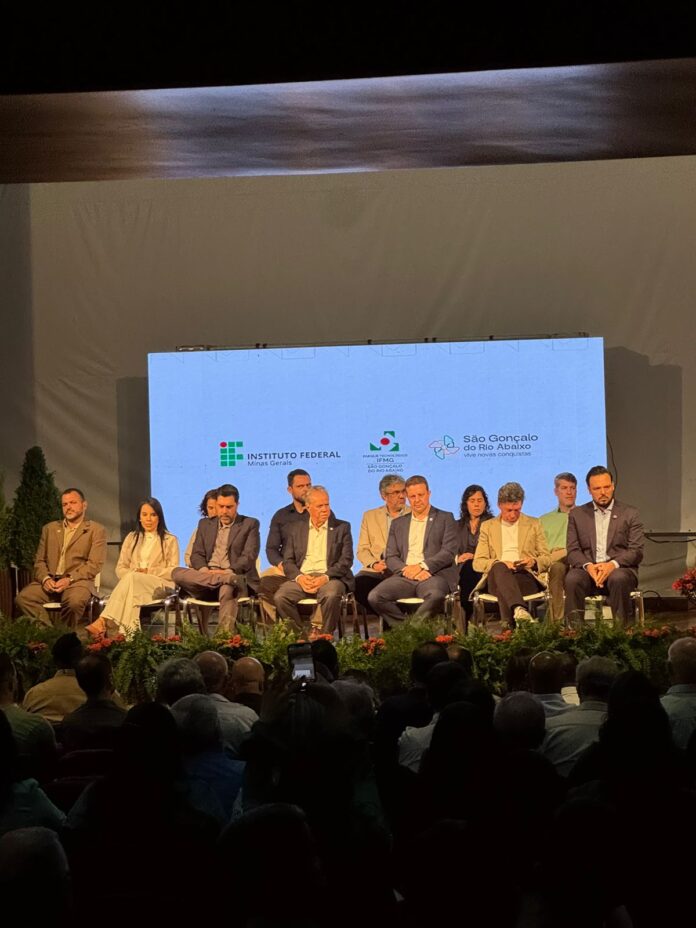 WhatsApp Image 2025-10-20 at 10.36.49 São Gonçalo do Rio Abaixo anuncia a instalação de uma Unidade Tecnológica do IFMG, com foco em inovação, capacitação profissional e geração de empregos. O projeto inclui coworking, laboratórios e uma incubadora para empresas de alimentos
