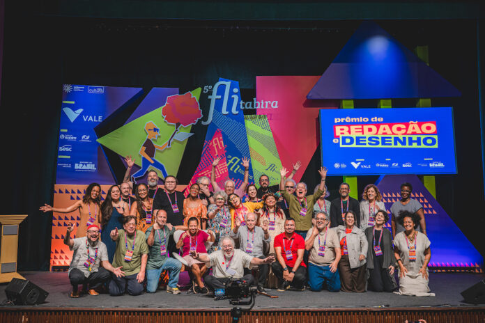 @alnereis_autores flitabira 2025 O 5º Flitabira reuniu 30 mil pessoas e mais de 100 escritores, com homenagens a grandes nomes da literatura brasileira e ações voltadas para a educação e cultura local