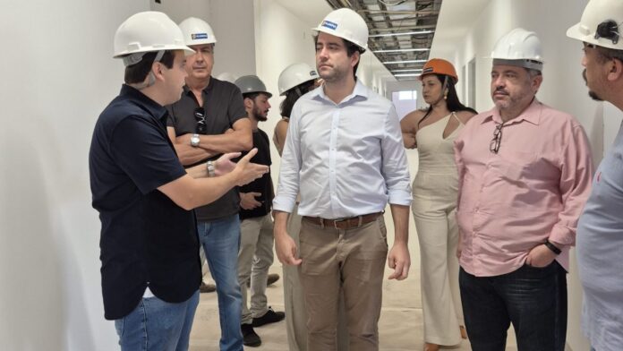 IMG_5033 Com investimentos que superam R$ 14 milhões e obras em expansão, Conceição do Mato Dentro recebeu a visita do secretário de Estado de Saúde para acompanhar avanços na rede local.