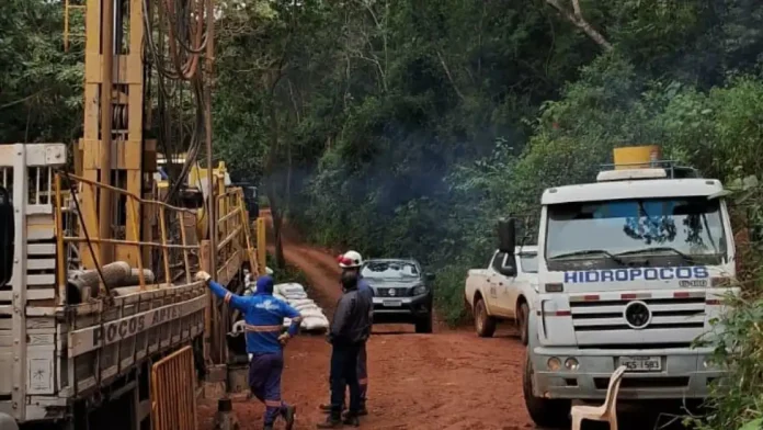 Conjunto de intervenções em estradas e no abastecimento de água está transformando a rotina dos moradores de Queimadas, fruto de uma parceria entre prefeituras e a Herculano Mineração