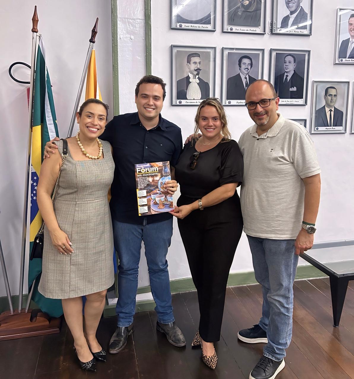 Conceição do Mato Dentro recebe edição municipal do Fórum Regional de Diversificação Econômica de Minas Gerais 3 Mariana Santos - presidente da Câmara da Mulher Empreendedora - Eloás; Otacílio Neto Costa Mattos - prefeito de Conceição do Mato Dentro; Carolina Alvarenga - presidente da ACE/CDL de Conceição do Mato Dentro; e Amarildo Pereira - presidente do Instituto Fórum.