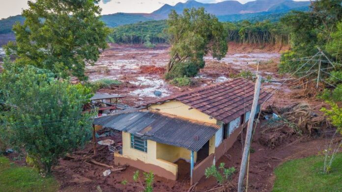 brumadinho Justiça determina que a Vale deposite R$ 234 milhões para garantir a continuidade do Programa de Transferência de Renda aos atingidos pelo rompimento das barragens em Brumadinho