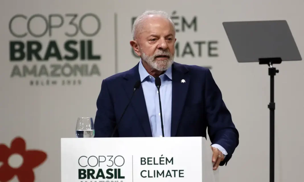 Lula defende a transição energética no Brasil e a importância dos minerais críticos durante a COP30, destacando a criação de um fundo para financiar o futuro sustentável do país