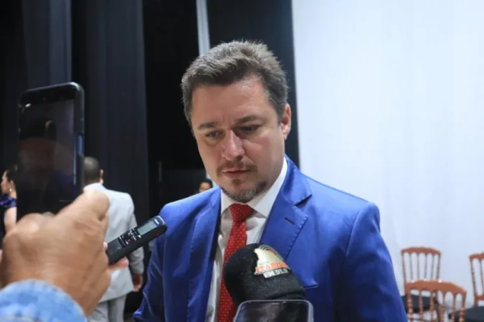 presidente da Câmara Municipal de Itabira A visita do presidente Lula a Itabira será aproveitada pela Câmara Municipal para pleitear investimentos na indústria de carros elétricos e fortalecer a economia local. Com um pedido estratégico, cidade busca ser incluída no processo de expansão da mobilidade elétrica no Brasil.