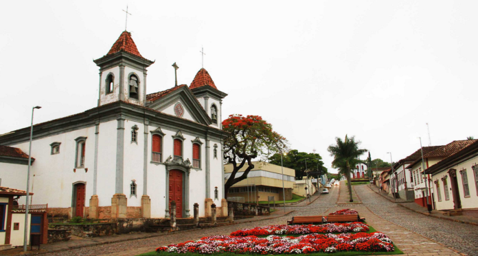 santa-barbara Em reunião do Codema de Santa Bárbara, a mineradora Vale deve apresentar o estudo de impacto sobre as comunidades de Cruz dos Peixotos e André do Mato Dentro para dar continuidade ao projeto Apolo.