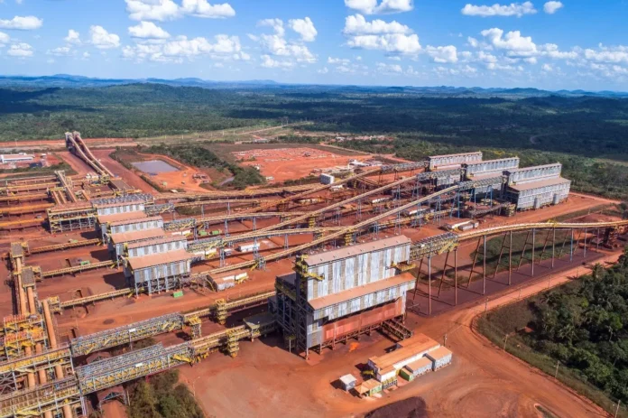 Canaã dos Carajás A Vale anunciou a expansão de sua unidade Serra Sul em Canaã dos Carajás com o Projeto +20, que aumentará a capacidade de produção em 20 milhões de toneladas e criará 3 mil empregos até 2028, impulsionando a economia local