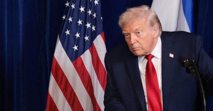 DC - 1 De acordo com o jornal Financial Times, uma frota de petroleiros dos Estados Unidos deve começar a carregar petróleo venezuelano nos próximos dias.