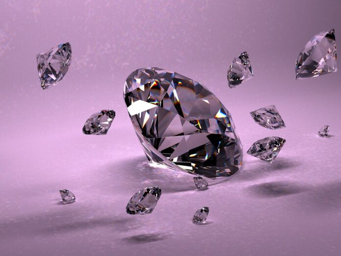 diamond-5366797_1280 Descubra como a Mina Braúna, localizada na Bahia, extrai 340 mil quilates de diamantes por ano com tecnologia avançada, modernizando a mineração no Brasil