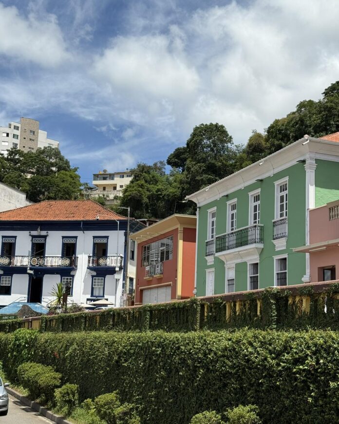 Itabira investirá R$ 320 milhões em turismo, com projetos como teleférico, observatório e requalificação urbana. Descubra os principais projetos do Masterplan de Turismo da cidade.