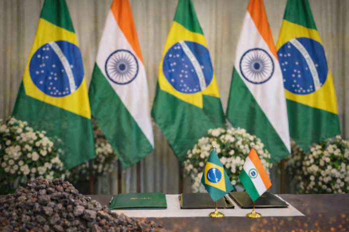 Vale firma acordo de US$ 500 milhões com empresas indianas para expandir vendas de minério de ferro, aproveitando a crescente demanda da Índia por recursos minerais de alta qualidade