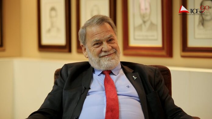 A mineradora Vale entrou com uma ação judicial contra Durval Ângelo, presidente do TCE-MG, após declarações que a acusam de sonegar a Compensação Financeira pela Exploração de Recursos Minerais (CFEM). A Vale pede explicações criminais sobre as falas