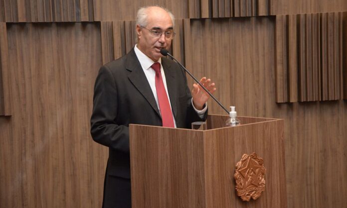 cons-mauri-torres Mauri Torres anuncia que não será candidato a deputado estadual, focando no cenário político de João Monlevade e preparando-se para 2028. Tito Torres buscará a reeleição para manter a representação da cidade.