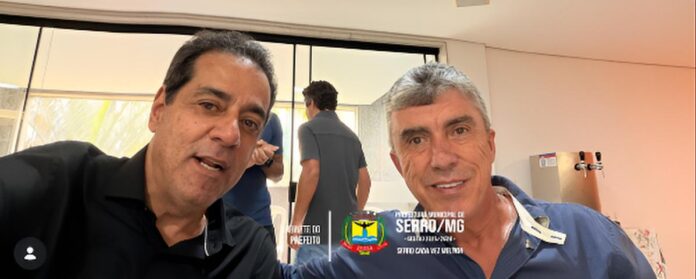 Prefeitos de Serro e Tiradentes discutem o fortalecimento do turismo, cultura e gastronomia para impulsionar o desenvolvimento econômico e a preservação do patrimônio histórico nas duas cidades mineiras.