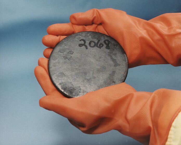 wikiimages-uranium-63095_1280 Estudo aponta que Lagoa Real, na Bahia, tem cerca de 90 mil toneladas de urânio não explorado, potencializando o Brasil como líder global na mineração do mineral estratégico